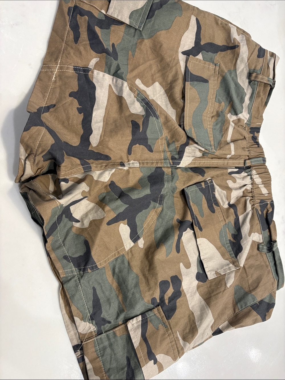 SHEIN Women's Camo Cargo Shorts - Green/Tan/Black
